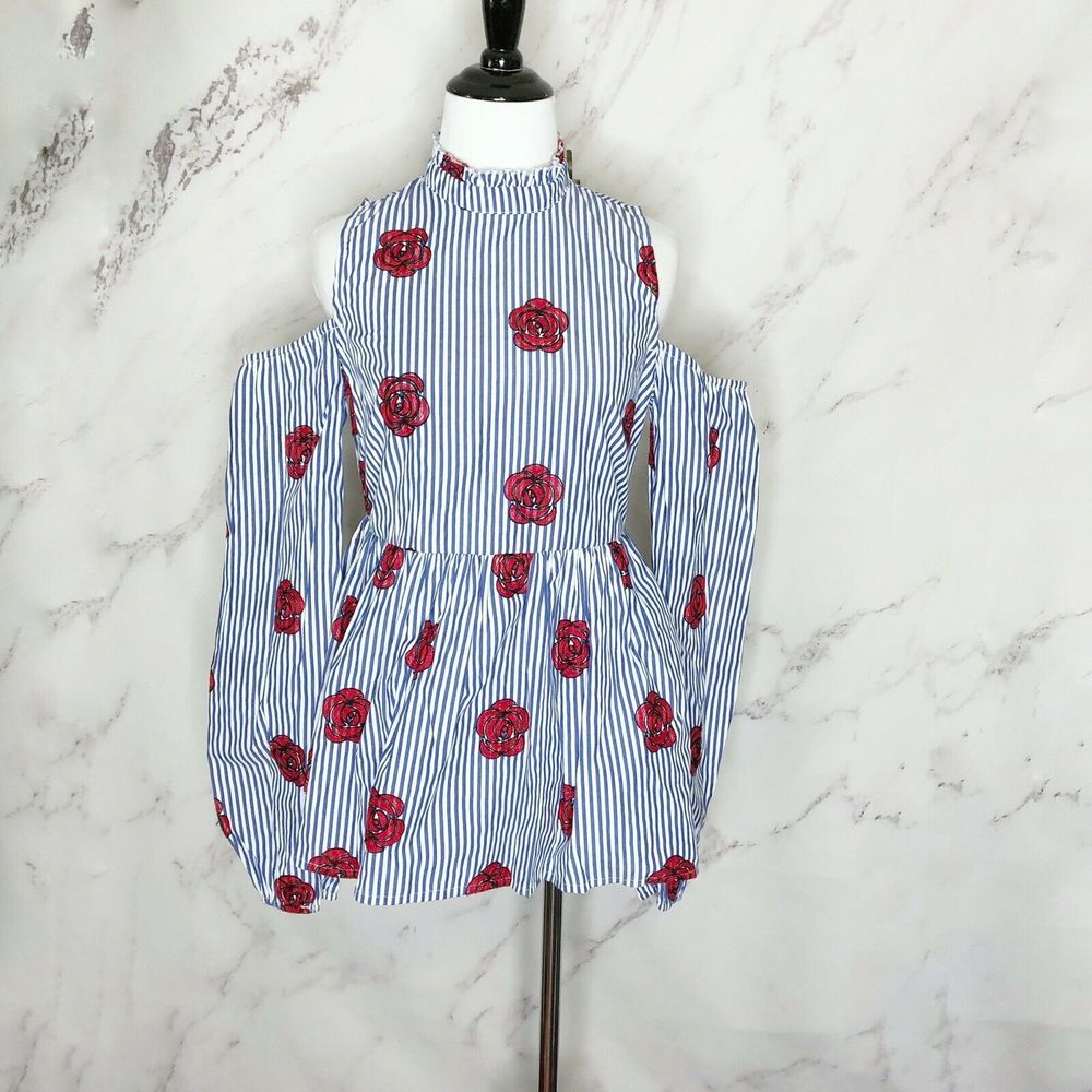 Romeo & Juliet Couture Cold Shoulder Striped Top